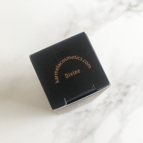 NIB Karmela Defiance Nude Eyeshadow Palette & Silk Matte Lipstick in Divine - Picture 11 of 11